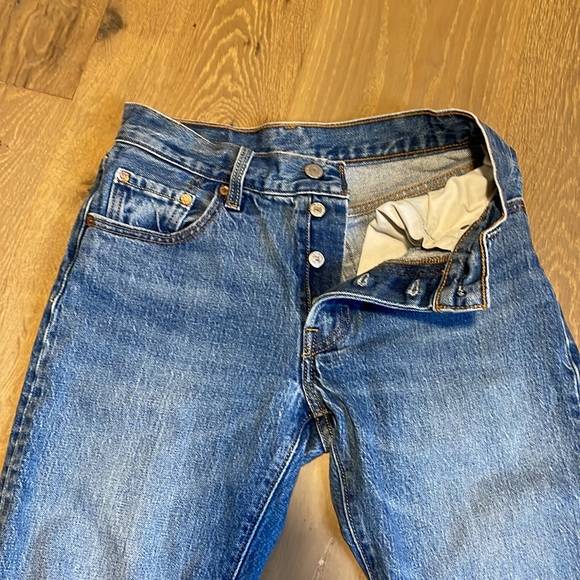 Levi’s 501 lightly used - Picture 2 of 4